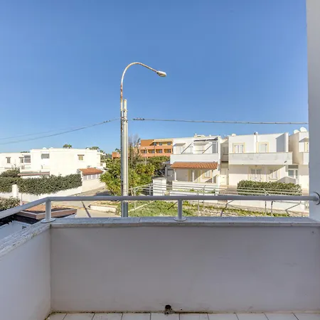 A 50 M Dal Mare אוג'נטו