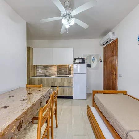 Holiday home A 50 M Dal Mare *